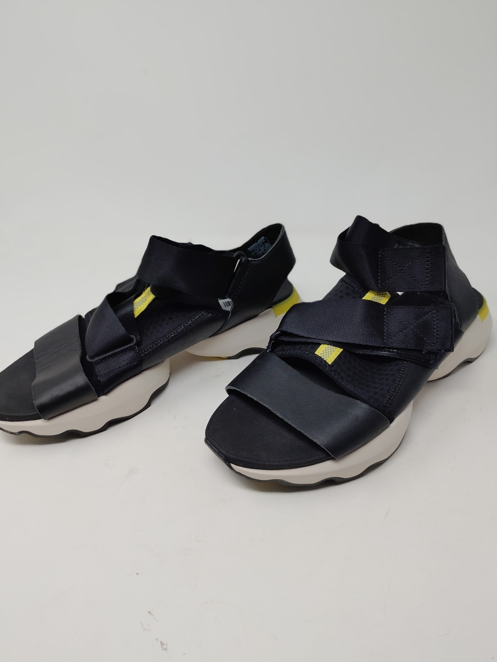 Sorel Kinetic Impact Sporty Chunky Platform Strappy Sandal Black Yellow